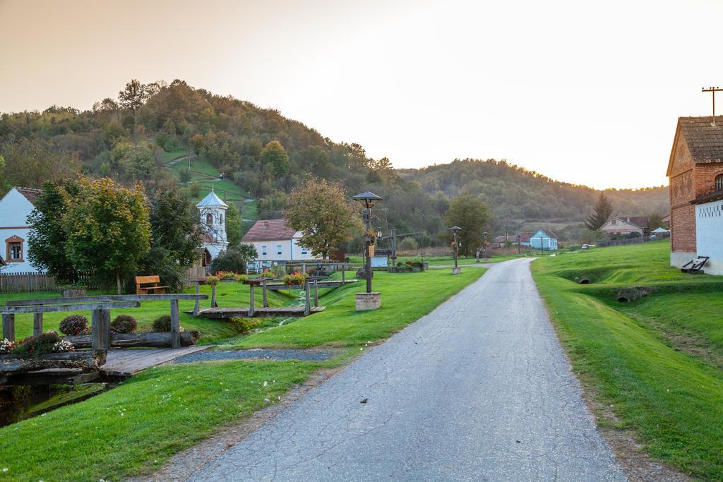 Country House "Stricev Grunt" Stara Kapela Pension Buitenkant foto